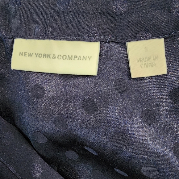 Dark blue New York & Company 3/4 Length sleeve blouse, size Small - Picture 5 of 7